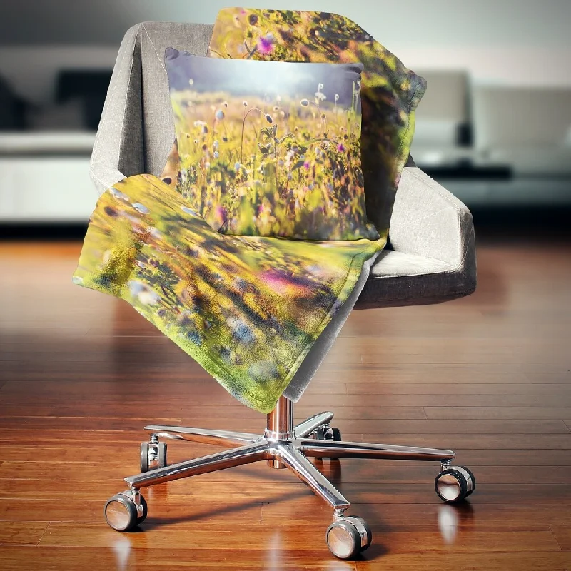 Recycled polyester blankets for an eco - conscious optionRecycled polyester blankets for an eco - conscious optionDesignart 'Summer Flowers on Sunny Day' Floral Throw Blanket Recycled polyester blankets for an eco - conscious optionRecycled polyester blankets for an eco - conscious optionDesignart 'Summer Flowers on Sunny Day' Floral Throw Blanket