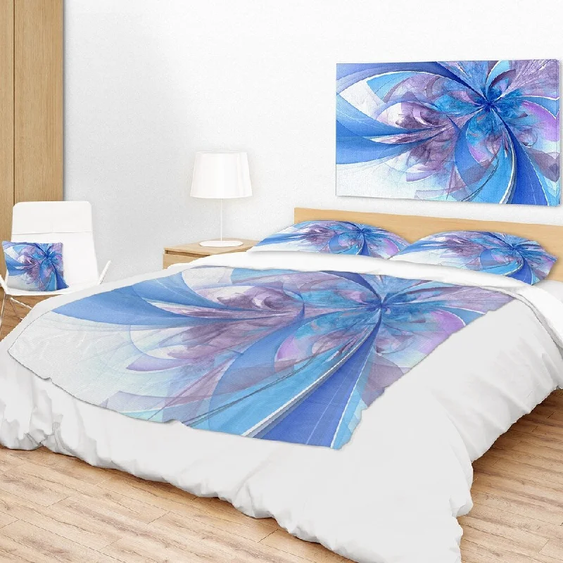 Linen blankets with a rustic and textured lookLinen blankets with a rustic and textured lookDesignart 'Light Blue and Purple Fractal Flower' Floral Throw Blanket