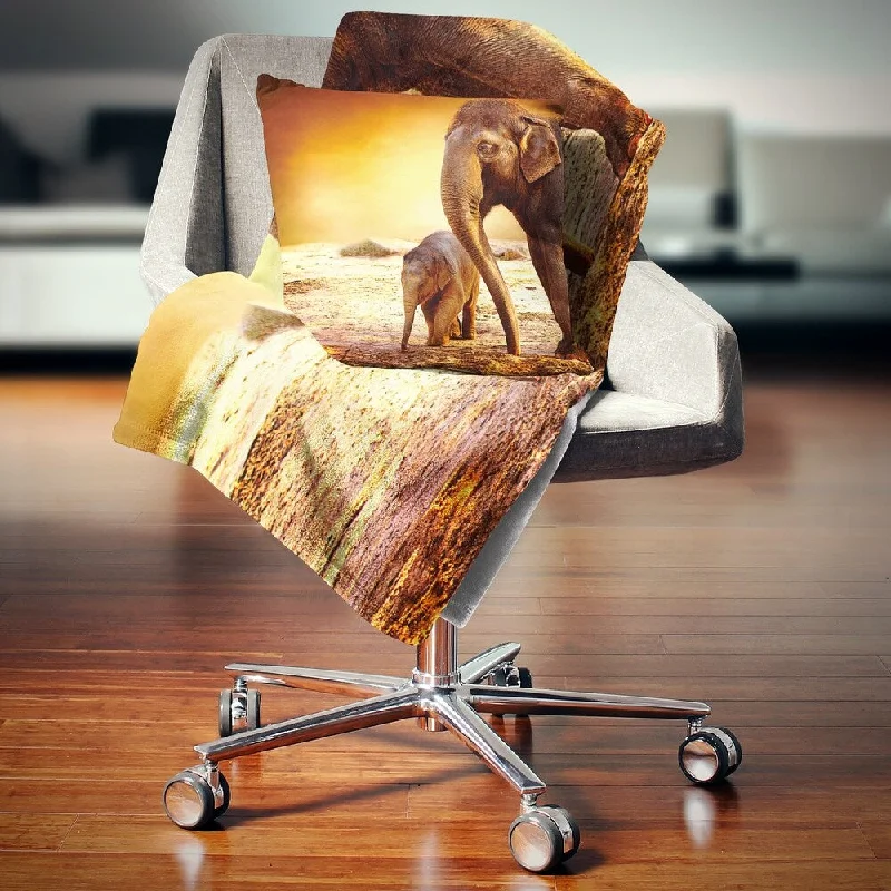 Queen - size blankets for standard - sized bedsQueen - size blankets for standard - sized bedsDesignart 'Elephant Mother and Baby Outdoors' African Throw Blanket Queen - size blankets for standard - sized bedsQueen - size blankets for standard - sized bedsDesignart 'Elephant Mother and Baby Outdoors' African Throw Blanket