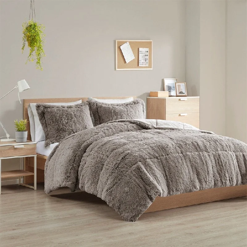 Cotton blankets for breathability and a lightweight feelCotton blankets for breathability and a lightweight feelKing/ Cal King Faux Fur Comforter Set Grey