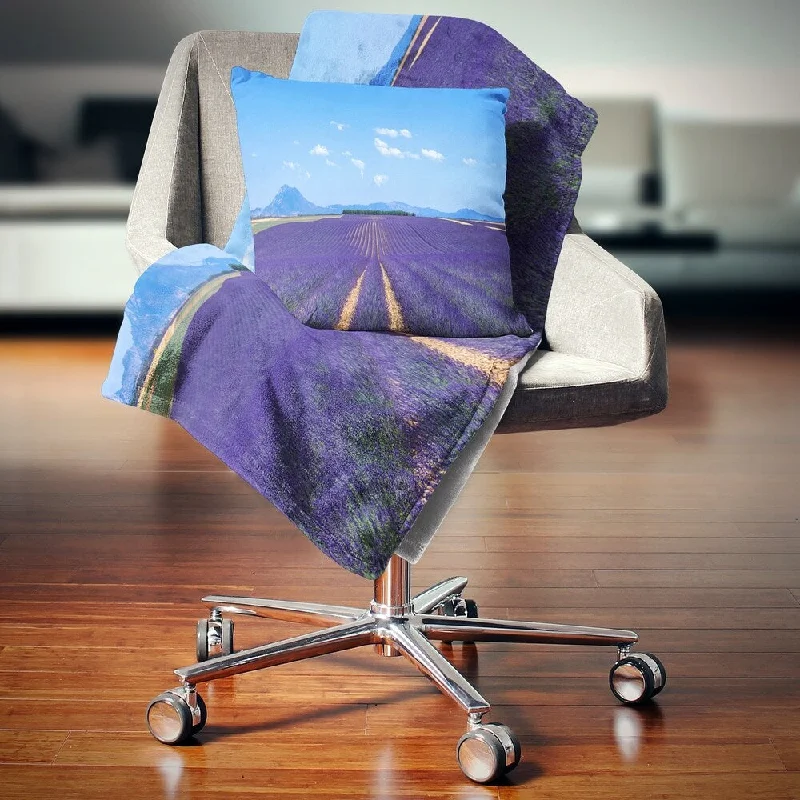 Queen - size blankets for standard - sized bedsQueen - size blankets for standard - sized bedsDesignart 'Lavender Blooming Fields and Trees' Landscape Wall Throw Blanket Queen - size blankets for standard - sized bedsQueen - size blankets for standard - sized bedsDesignart 'Lavender Blooming Fields and Trees' Landscape Wall Throw Blanket