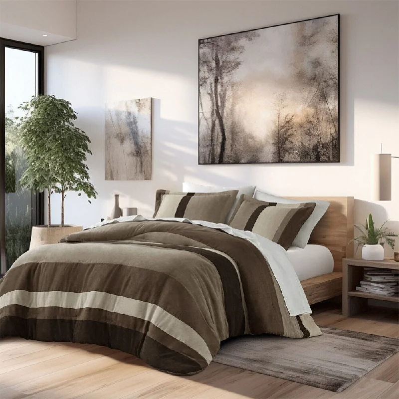 Silk blankets with a smooth and elegant touchSilk blankets with a smooth and elegant touch3pc Full/ Queen Luxury Stripe Faux Suede Fluffy Comforter Set Brown Silk blankets with a smooth and elegant touchSilk blankets with a smooth and elegant touch3pc Full/ Queen Luxury Stripe Faux Suede Fluffy Comforter Set Brown