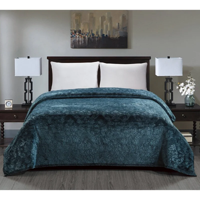 Mohair blankets with a unique sheen and softnessMohair blankets with a unique sheen and softnessVersaille Blanket King Teal Mohair blankets with a unique sheen and softnessMohair blankets with a unique sheen and softnessVersaille Blanket King Teal