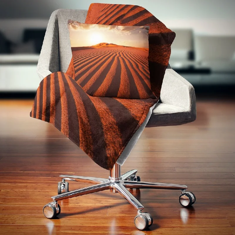 Cashmere blankets for ultimate softness and luxuryCashmere blankets for ultimate softness and luxuryDesignart 'Endless Brown Desert Dunes' Modern Landscape Fleece Throw Blanket Cashmere blankets for ultimate softness and luxuryCashmere blankets for ultimate softness and luxuryDesignart 'Endless Brown Desert Dunes' Modern Landscape Fleece Throw Blanket