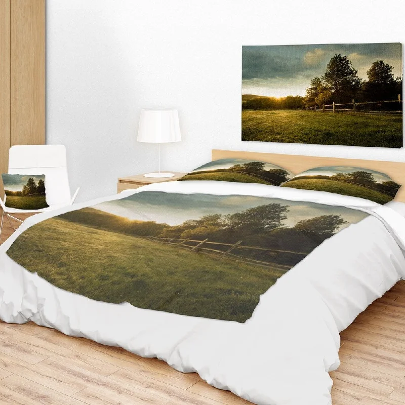 Queen - size blankets for standard - sized bedsQueen - size blankets for standard - sized bedsDesignart 'Beautiful Sunrise in the farm' Landscape Fleece Throw Blanket Queen - size blankets for standard - sized bedsQueen - size blankets for standard - sized bedsDesignart 'Beautiful Sunrise in the farm' Landscape Fleece Throw Blanket