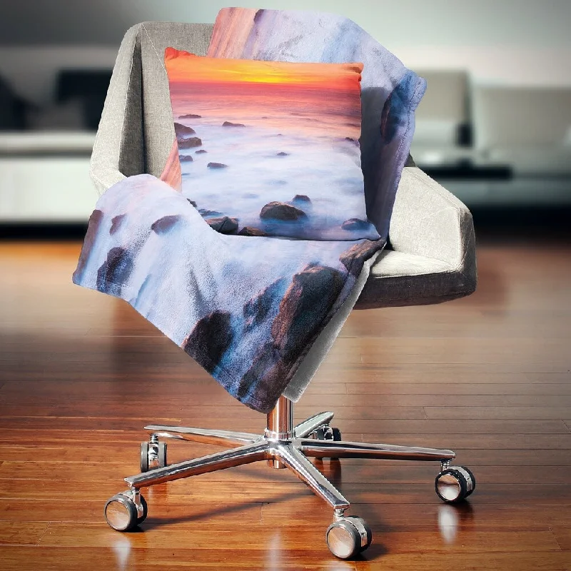 Chenille blankets with a thick and fuzzy textureChenille blankets with a thick and fuzzy textureDesignart 'Bright Red Rocky Coast Sunset' Seashore Throw Blanket Chenille blankets with a thick and fuzzy textureChenille blankets with a thick and fuzzy textureDesignart 'Bright Red Rocky Coast Sunset' Seashore Throw Blanket