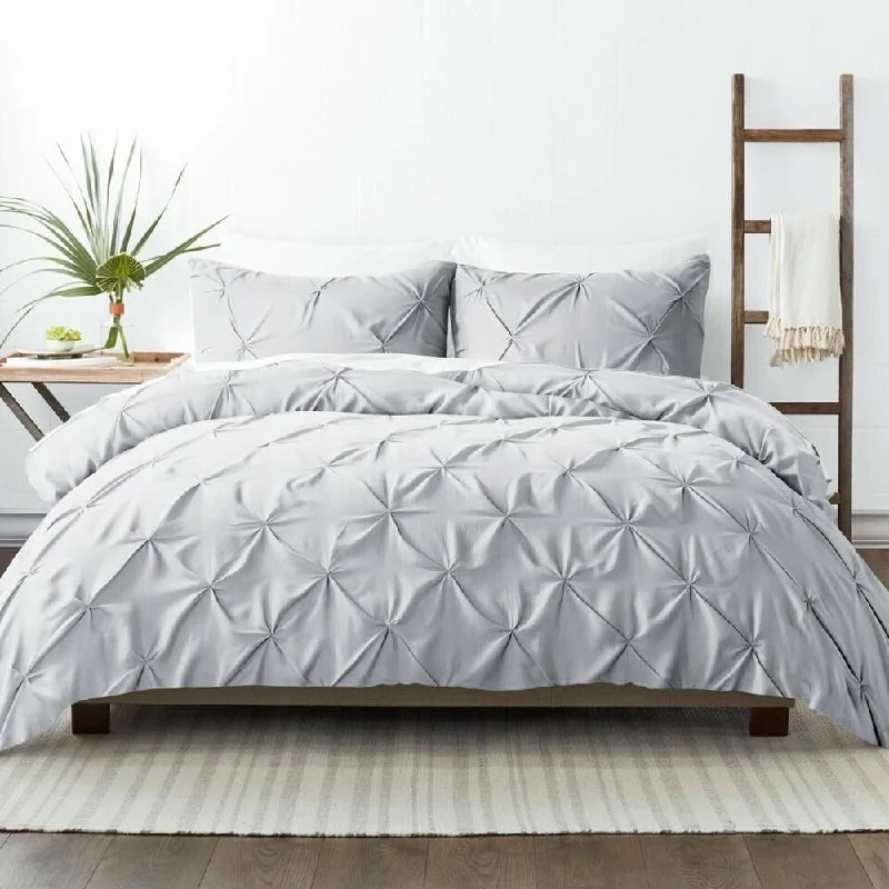 Acrylic blankets for a soft and affordable alternativeAcrylic blankets for a soft and affordable alternativeKing/Cal King Pinch Pleat Duvet Cover Set Light Grey Acrylic blankets for a soft and affordable alternativeAcrylic blankets for a soft and affordable alternativeKing/Cal King Pinch Pleat Duvet Cover Set Light Grey