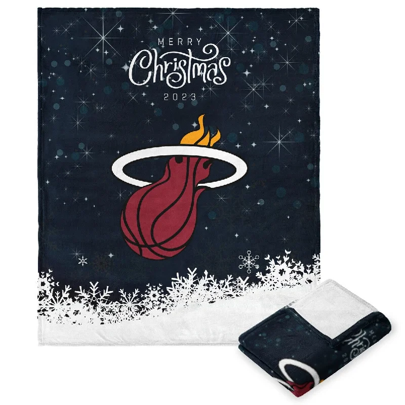 Alpaca wool blankets for a hypoallergenic and warm optionAlpaca wool blankets for a hypoallergenic and warm optionNBA Christmas 2023 Heat Silk Touch Throw
