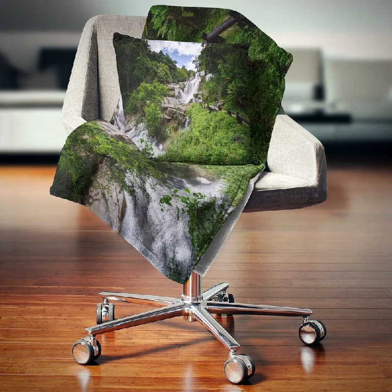 Fleece blankets for a cozy and plush textureFleece blankets for a cozy and plush textureDesignart 'Mae Klang Waterfall Thailand' Landscape Fleece Throw Blanket Fleece blankets for a cozy and plush textureFleece blankets for a cozy and plush textureDesignart 'Mae Klang Waterfall Thailand' Landscape Fleece Throw Blanket