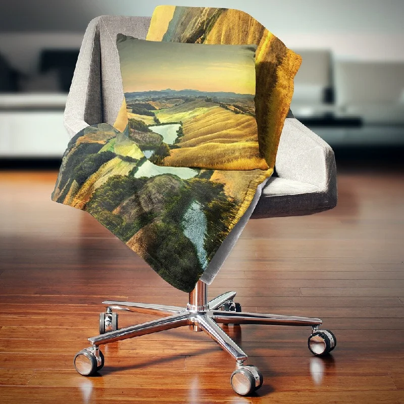 Acrylic blankets for a soft and affordable alternativeAcrylic blankets for a soft and affordable alternativeDesignart 'Rural Landscape Italy Panorama' Landscape Wall Throw Blanket Acrylic blankets for a soft and affordable alternativeAcrylic blankets for a soft and affordable alternativeDesignart 'Rural Landscape Italy Panorama' Landscape Wall Throw Blanket