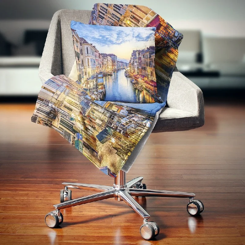 Fleece blankets for a cozy and plush textureFleece blankets for a cozy and plush textureDesignart 'Grand Canal Panorama' Landscape Photography Throw Blanket Fleece blankets for a cozy and plush textureFleece blankets for a cozy and plush textureDesignart 'Grand Canal Panorama' Landscape Photography Throw Blanket