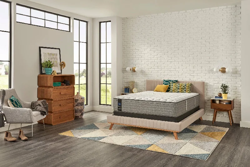 Innerspring mattresses with coil counts for supportSealy Posturepedic®13" Medium Mattress