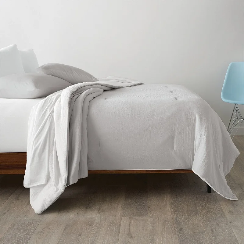 Down - filled comforters for supreme warmth and lightnessReversible Brushed Microfiber Plush Down-Alternative Comforter Set Down - filled comforters for supreme warmth and lightnessReversible Brushed Microfiber Plush Down-Alternative Comforter Set