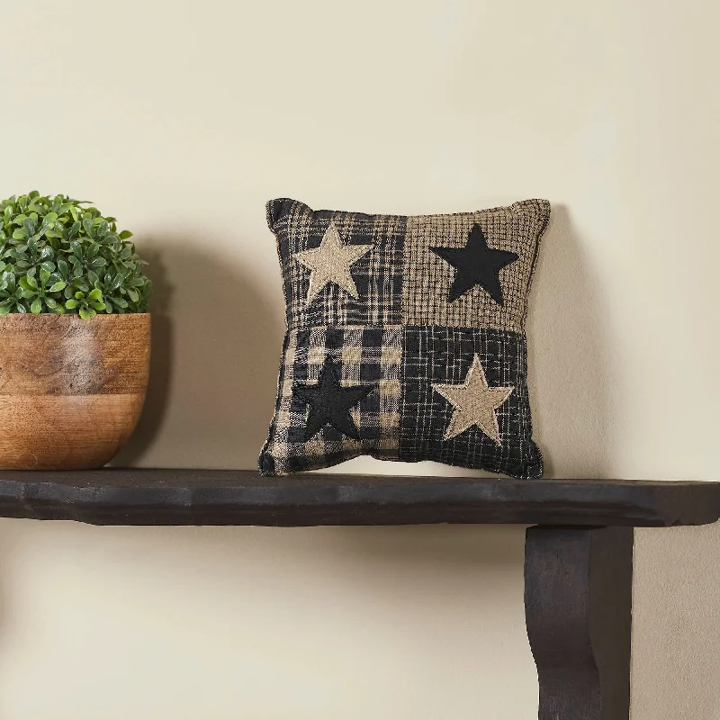 Hypoallergenic Pillows for Allergy SufferersBlack Check 4-Star Pillow 6x6