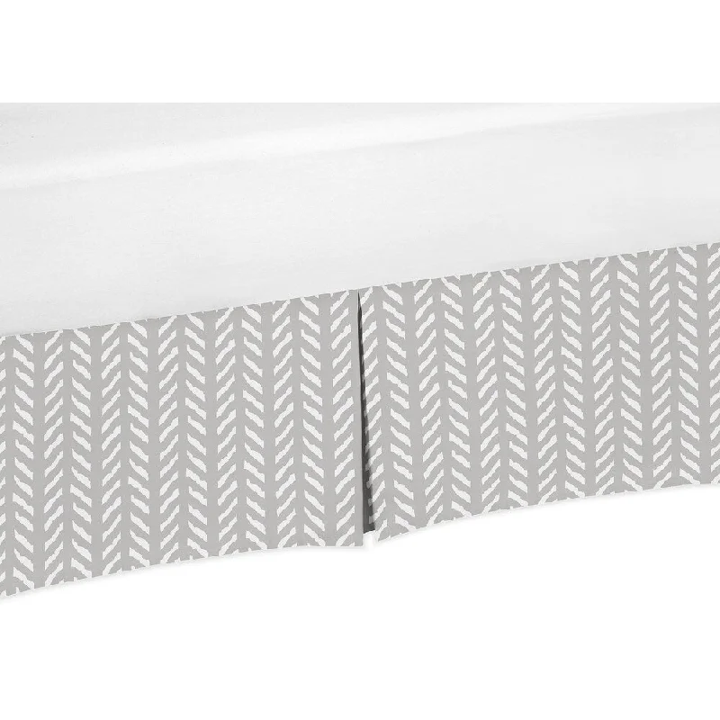 Bed skirts with a flannel material for a cozy winter optionSweet Jojo Designs Grey and White Boho Herringbone Arrow Gray Woodland Forest Friends Collection Queen Bed Skirt Bed skirts with a flannel material for a cozy winter optionSweet Jojo Designs Grey and White Boho Herringbone Arrow Gray Woodland Forest Friends Collection Queen Bed Skirt