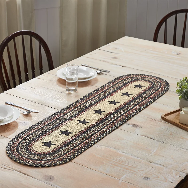 Checkered bed skirts for a classic patternColonial Star Jute Oval Runner 13x48