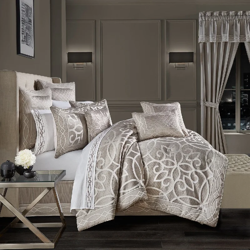 Bamboo - fiber - filled comforters with antibacterial and breathable qualitiesJ. Queen New York Deco Comforter Set