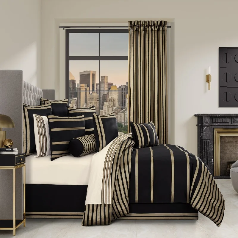 Silk - filled comforters for a luxurious and smooth touchCalvari Black And Gold Comforter Set Silk - filled comforters for a luxurious and smooth touchCalvari Black And Gold Comforter Set