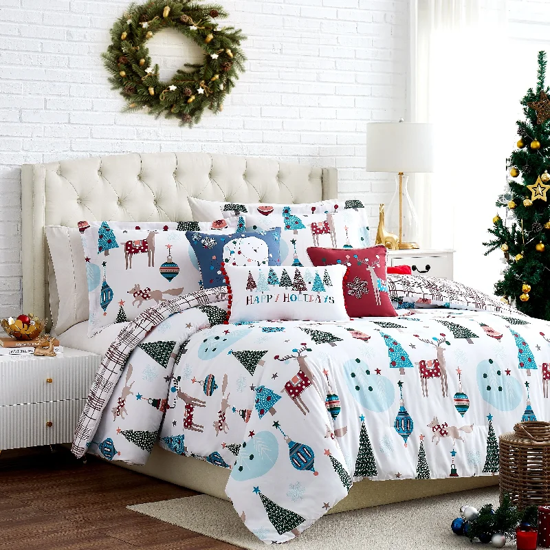 Latex - filled comforters with a bouncy texture and good supportWinter Wonderland Oversized Reversable 6-Piece Comforter Set Latex - filled comforters with a bouncy texture and good supportWinter Wonderland Oversized Reversable 6-Piece Comforter Set