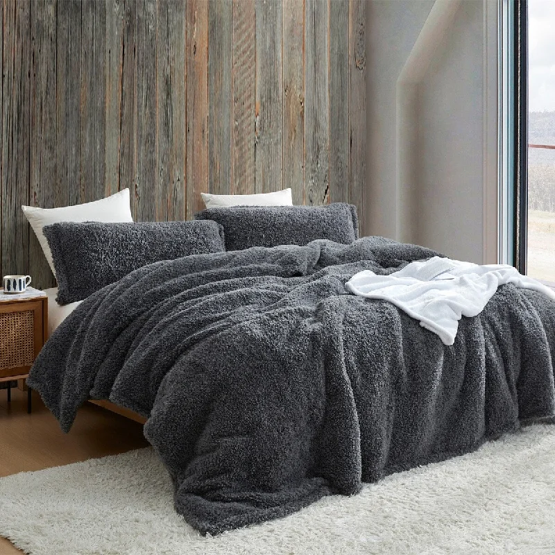 Silk - filled comforters for a luxurious and smooth touchPumi - Coma Inducer® Oversized Comforter Set - Dark Gray Silk - filled comforters for a luxurious and smooth touchPumi - Coma Inducer® Oversized Comforter Set - Dark Gray