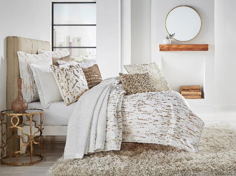 King - size duvets to perfectly fit large king - sized bedsArian White Velvet Duvet Cover King - size duvets to perfectly fit large king - sized bedsArian White Velvet Duvet Cover