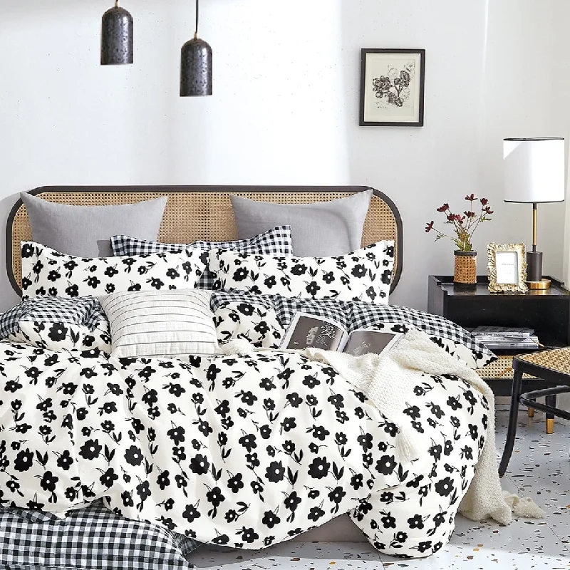 Cotton - filled comforters for a breathable and natural sleep experienceHepburn Black/White Floral 100% Cotton Reversible Comforter Set