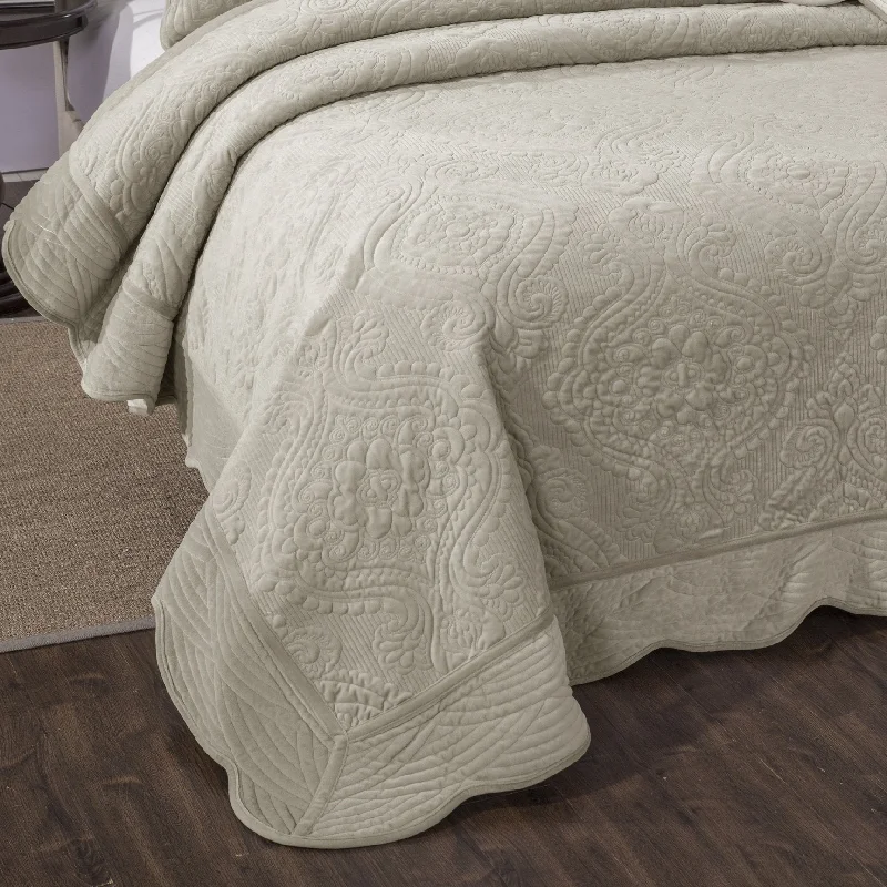 rustic farmhouse bedspreads with patchwork designs for a cozy feelDaDa Bedding Elegant Micro-Fleece Sherpa Bedspread Blanket Only - Floral Paisley Tan Beige - Queen Size (JHW868) rustic farmhouse bedspreads with patchwork designs for a cozy feelDaDa Bedding Elegant Micro-Fleece Sherpa Bedspread Blanket Only - Floral Paisley Tan Beige - Queen Size (JHW868)