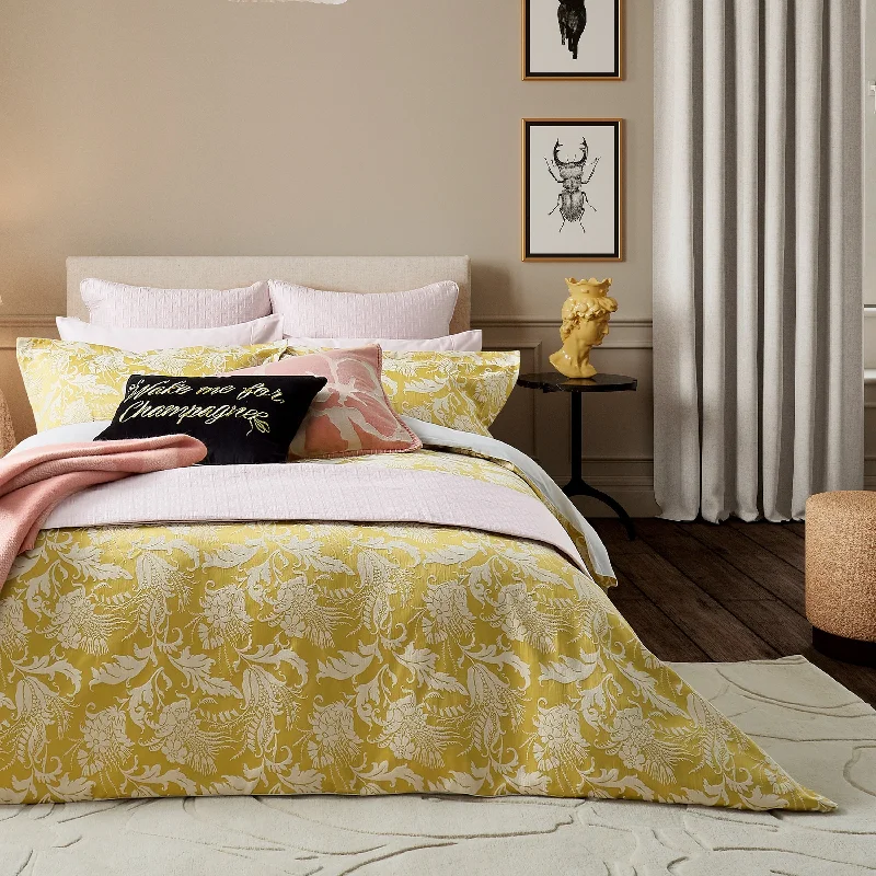Latex - filled comforters with a bouncy texture and good supportTed Baker Baroque Comforter Set Latex - filled comforters with a bouncy texture and good supportTed Baker Baroque Comforter Set