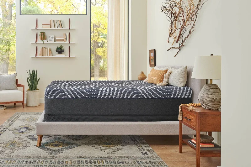 Natural latex and organic cotton blend mattressesSealy Posturepedic® Plus High Point Firm 14” Hybrid Mattress