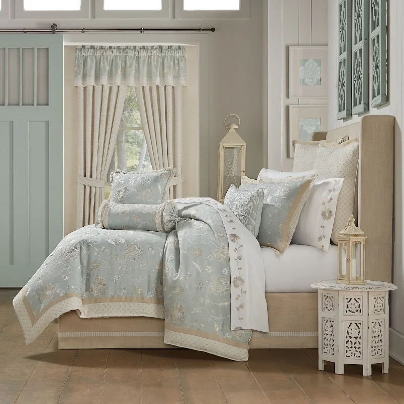 Bamboo - fiber - filled comforters with antibacterial and breathable qualitiesJ. Queen New York Garden View Comforter Set Bamboo - fiber - filled comforters with antibacterial and breathable qualitiesJ. Queen New York Garden View Comforter Set