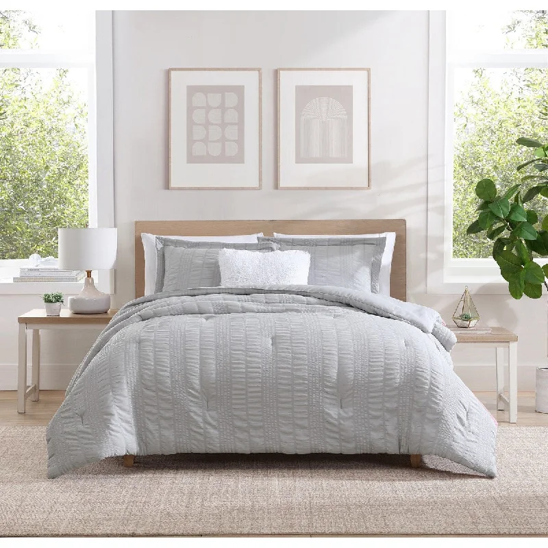 Latex - filled comforters with a bouncy texture and good supportCEDAR COURT Morgan Textured Seersucker Stripe Soft Polyester Seersucker Comforter Set Latex - filled comforters with a bouncy texture and good supportCEDAR COURT Morgan Textured Seersucker Stripe Soft Polyester Seersucker Comforter Set