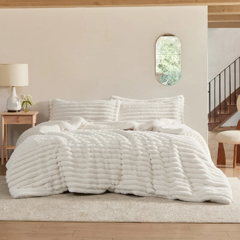 Down - filled comforters for supreme warmth and lightnessRoll Cakes Chunky Bunny - Coma Inducer® Oversized Comforter Set - Cream