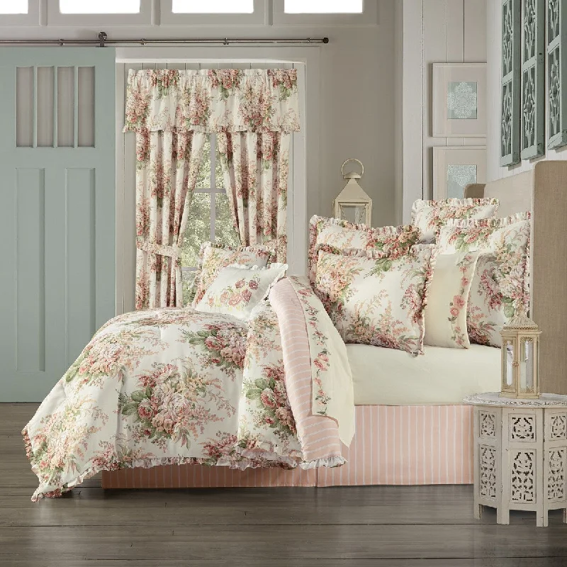 Silk - filled comforters for a luxurious and smooth touchRoyal Court Estelle Coral Comforter Set Silk - filled comforters for a luxurious and smooth touchRoyal Court Estelle Coral Comforter Set