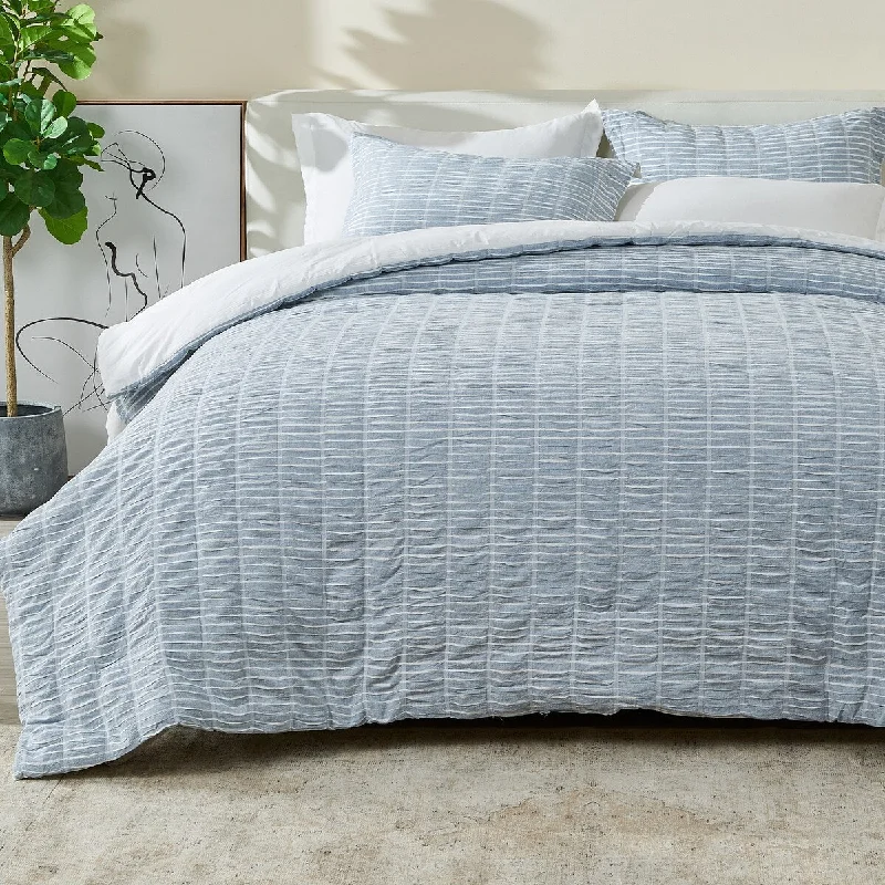 Full - size comforters suitable for full - sized beds in guest rooms or small bedroomsPatina Vie Maison Down Alternative Reversible Puckered Stripe 3 Pc. Comforter Set Full - size comforters suitable for full - sized beds in guest rooms or small bedroomsPatina Vie Maison Down Alternative Reversible Puckered Stripe 3 Pc. Comforter Set