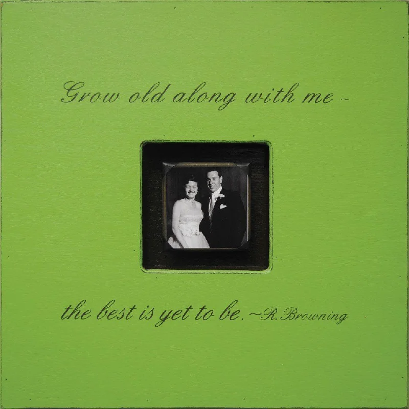 Natural latex and organic cotton blend mattressesHandmade Wood Photobox with quote "Grow Old Along with Me" Natural latex and organic cotton blend mattressesHandmade Wood Photobox with quote "Grow Old Along with Me"