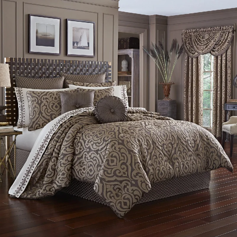 Microfiber - filled comforters that are lightweight and easy to care forJ. Queen New York Astoria Mink Comforter Set Microfiber - filled comforters that are lightweight and easy to care forJ. Queen New York Astoria Mink Comforter Set