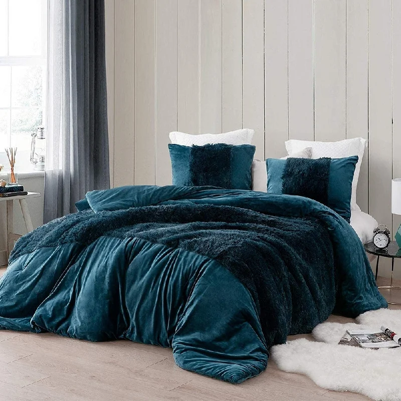 Full - size comforters suitable for full - sized beds in guest rooms or small bedroomsAre You Kidding - Coma Inducer® Oversized Comforter - Nightfall Navy Full - size comforters suitable for full - sized beds in guest rooms or small bedroomsAre You Kidding - Coma Inducer® Oversized Comforter - Nightfall Navy