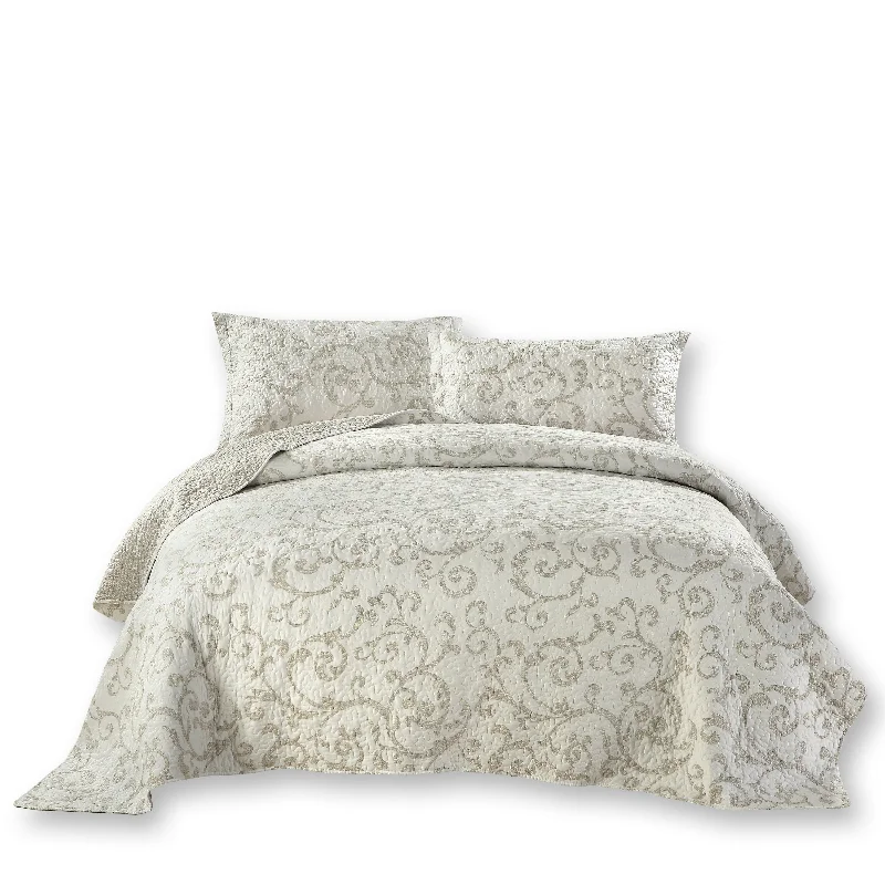 tropical style bedspreads with palm leaves and bright colors for a vacation - like vibeDaDa Bedding Luxe Couture Floral White Freesia Vineyard Elegant Coverlet Bedspread Set (HS-8760) tropical style bedspreads with palm leaves and bright colors for a vacation - like vibeDaDa Bedding Luxe Couture Floral White Freesia Vineyard Elegant Coverlet Bedspread Set (HS-8760)