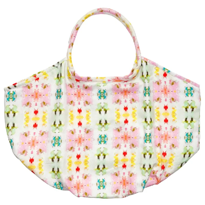 Synthetic fiber duvets filled with microfiber for a soft and lightweight feelGiverny Tote Bag Synthetic fiber duvets filled with microfiber for a soft and lightweight feelGiverny Tote Bag