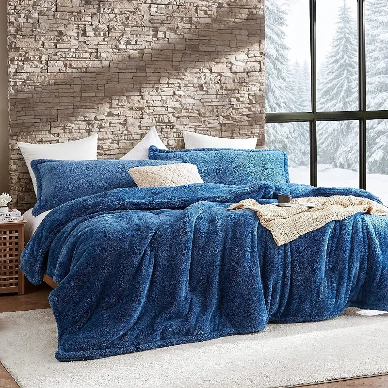 Wool - filled comforters with natural moisture - wicking and temperature - regulating featuresThe Original Plush - Coma Inducer® Oversized Comforter - Blue Jeans Wool - filled comforters with natural moisture - wicking and temperature - regulating featuresThe Original Plush - Coma Inducer® Oversized Comforter - Blue Jeans