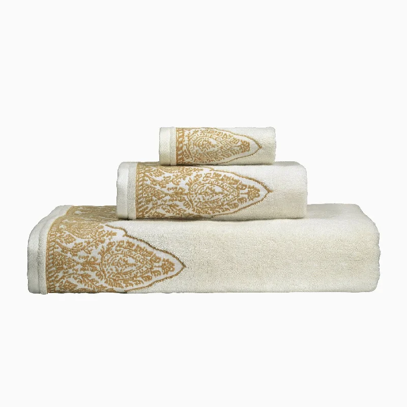 Bolster Pillows for Sofa DecorationNadir Pearl White/ Gold Bath Towel