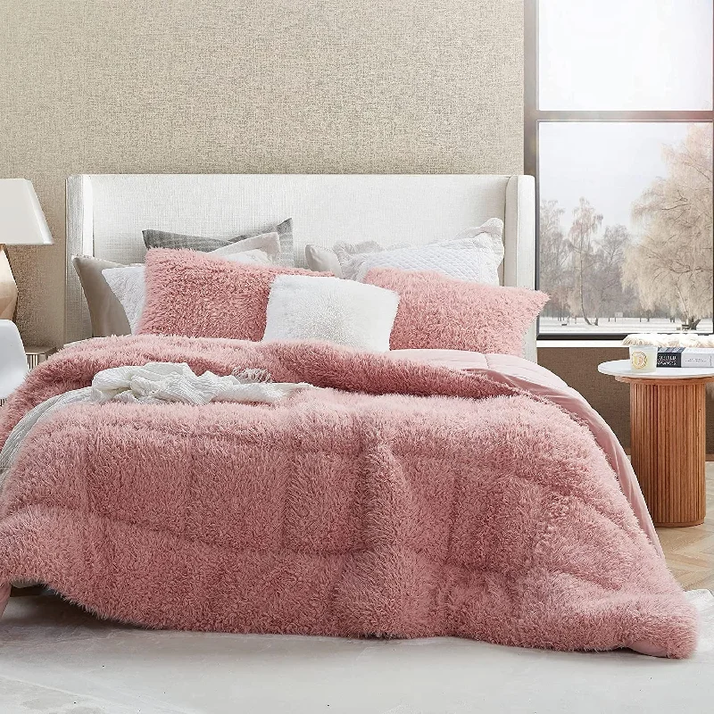Cotton - filled comforters for a breathable and natural sleep experienceQueen of Sleep - Coma Inducer® Oversized Comforter - Silver Pink Cotton - filled comforters for a breathable and natural sleep experienceQueen of Sleep - Coma Inducer® Oversized Comforter - Silver Pink