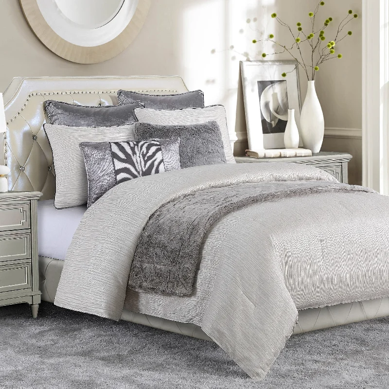 Full - size comforters suitable for full - sized beds in guest rooms or small bedroomsHiend Accents Celeste Comforter Set, Super King, 4PC Full - size comforters suitable for full - sized beds in guest rooms or small bedroomsHiend Accents Celeste Comforter Set, Super King, 4PC
