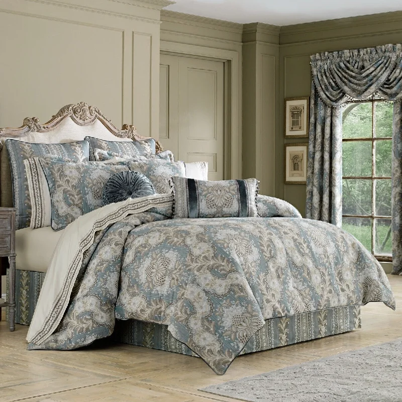 Queen - size comforters for standard queen - sized mattressesJ. Queen New York Crystal Palace Comforter Set Queen - size comforters for standard queen - sized mattressesJ. Queen New York Crystal Palace Comforter Set