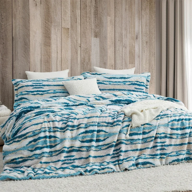 Goose down comforters known for their superior quality and insulationCozy Rivers - Coma Inducer® Oversized Comforter Set - Creekside Turquoise Goose down comforters known for their superior quality and insulationCozy Rivers - Coma Inducer® Oversized Comforter Set - Creekside Turquoise