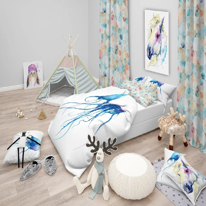 Travel Pillows for Long JourneysDesignart 'Light Blue Jellyfish Watercolor' Animal Bedding Set - Duvet Cover & Shams Travel Pillows for Long JourneysDesignart 'Light Blue Jellyfish Watercolor' Animal Bedding Set - Duvet Cover & Shams