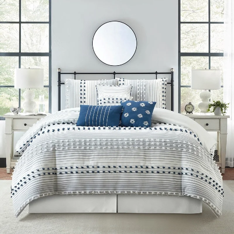 King - size comforters to fit large king - sized beds perfectlyNanshing Jessy Modern Striped 7 Piece Comforter Set King - size comforters to fit large king - sized beds perfectlyNanshing Jessy Modern Striped 7 Piece Comforter Set