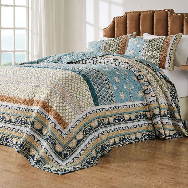 southwestern style bedspreads with native american patterns for a cultural touchThalia Blue Bedspread Set southwestern style bedspreads with native american patterns for a cultural touchThalia Blue Bedspread Set